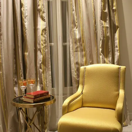 Hotell My In 4*
