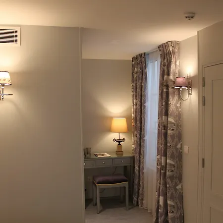 My In Otel Paris